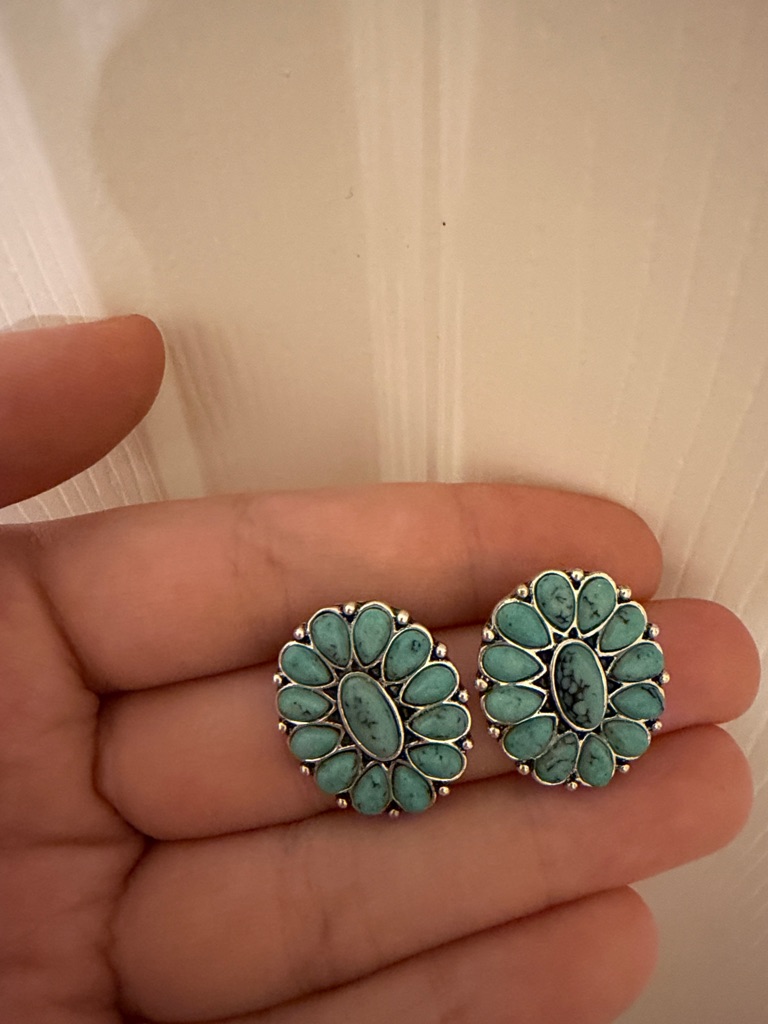 Turquoise Cluster Flower Stud Earrings - Blue Green